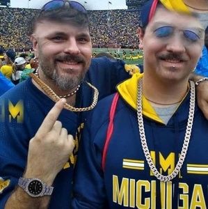 Meet your Posher, Joshua